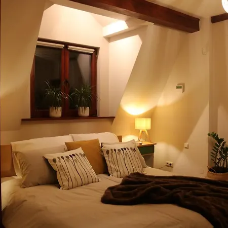 Milo Nam Villa *